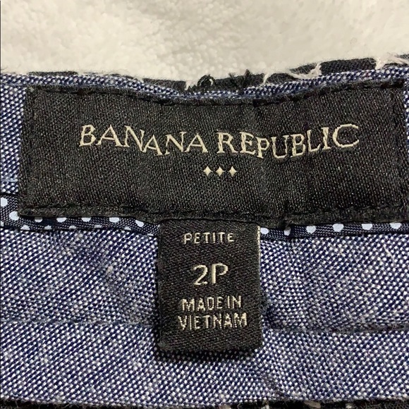 Banana Republic shorts - Picture 2 of 3